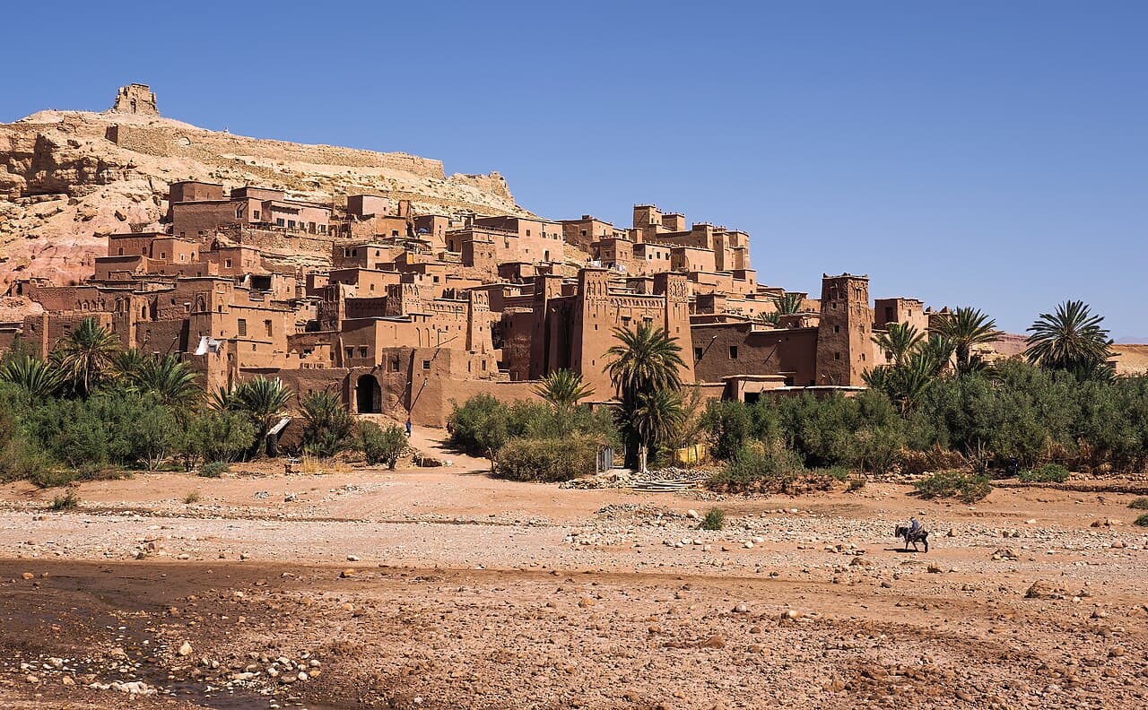 High-end private Moroccan travel experience and 4x4 fleet past UNESCO kasbahs